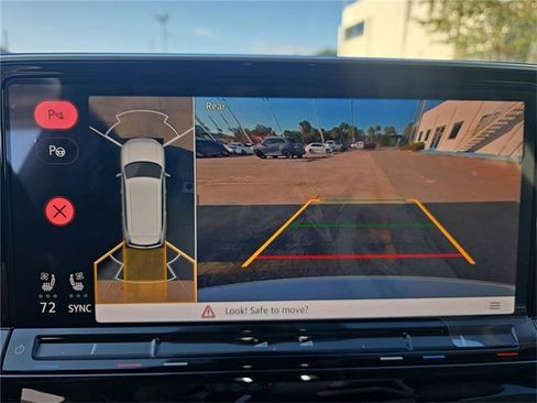 New 2026 Volkswagen Atlas SEL Premium R-Line image 23