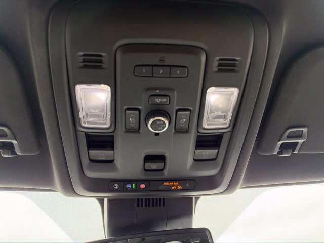 Used 2023 GMC Yukon AT4 w/ AT4 Premium Package AWD/4WD image 24