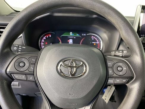 Used 2025 Toyota RAV4 LE AWD/4WD image 14
