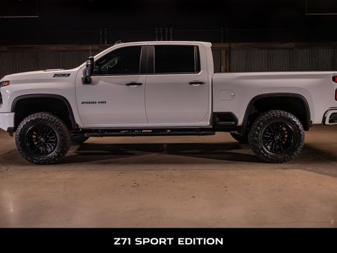 Used 2024 Chevrolet Silverado 2500 LT w/ Z71 Sport Edition AWD/4WD image 6