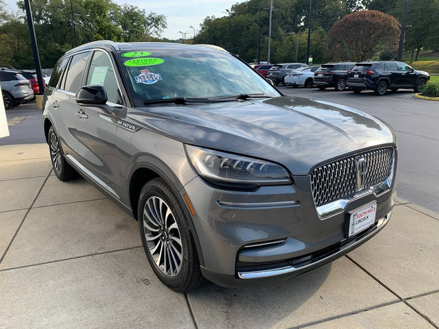 Certified 2023 Lincoln Aviator AWD w/ Premium Package image 9