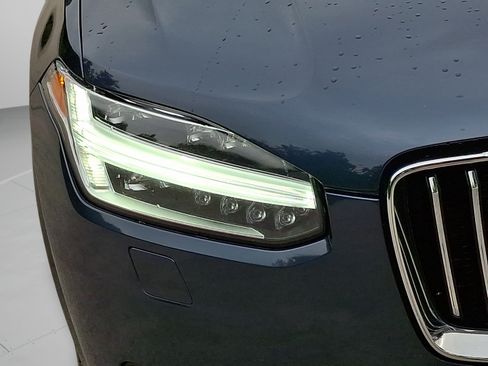 Used 2022 Volvo XC90 T5 Momentum w/ Climate Package AWD/4WD image 27