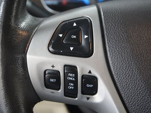 Used 2018 Ford Taurus Limited w/ Driver Assist Package AWD/4WD image 16