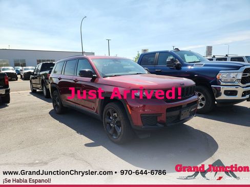 Used 2021 Jeep Grand Cherokee L Laredo AWD/4WD image 1