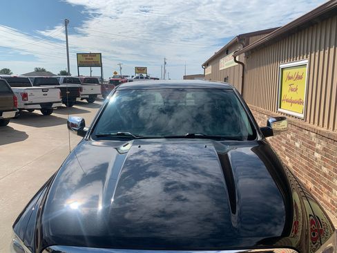 Used 2016 RAM 1500 Laramie image 8