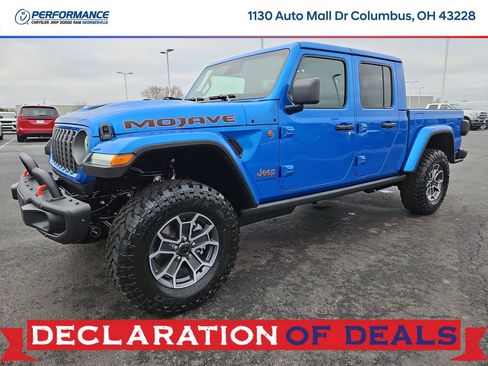 New 2026 Jeep Gladiator Mojave w/ Steel Bumper Group AWD/4WD image 3