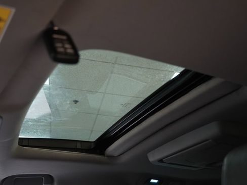 Used 2019 Honda Odyssey EX-L image 4