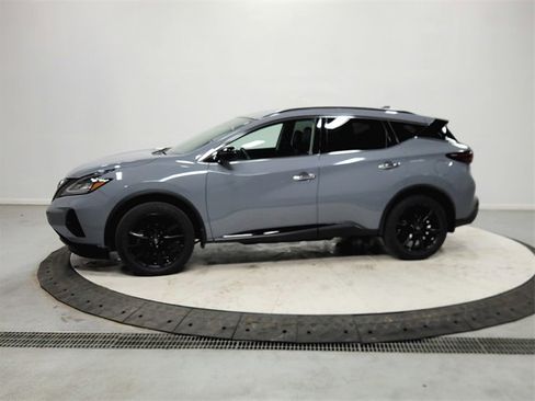 Used 2023 Nissan Murano SV w/ SV Midnight Edition Package image 4