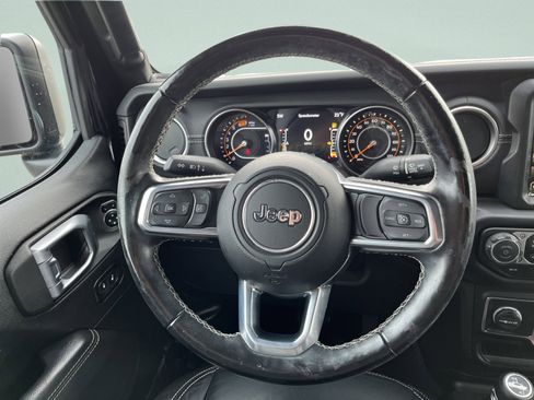 Used 2022 Jeep Wrangler Unlimited Sahara w/ LED Lighting Group image 22