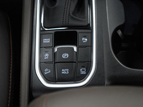 Used 2020 Hyundai Santa Fe Limited image 21