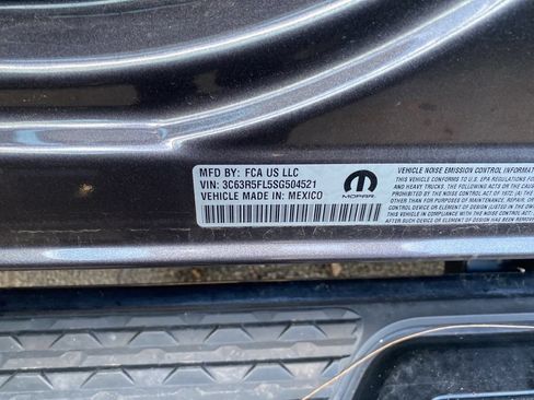 Used 2025 RAM 2500 Laramie AWD/4WD image 18