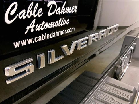 Used 2023 Chevrolet Silverado 1500 LT AWD/4WD image 8