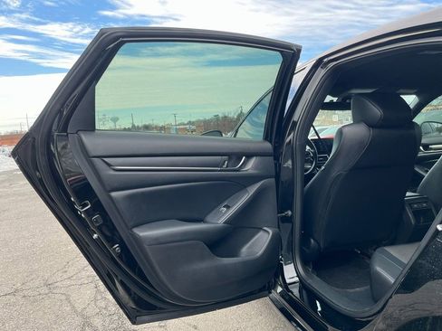 Used 2022 Honda Accord Sport image 11