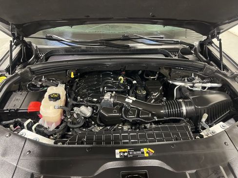 Used 2023 Jeep Grand Cherokee L Laredo image 30