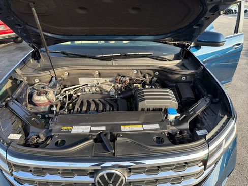 Certified 2022 Volkswagen Atlas SE w/ Black Wheel Package image 31