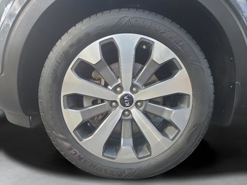 Used 2021 Kia Telluride S image 9