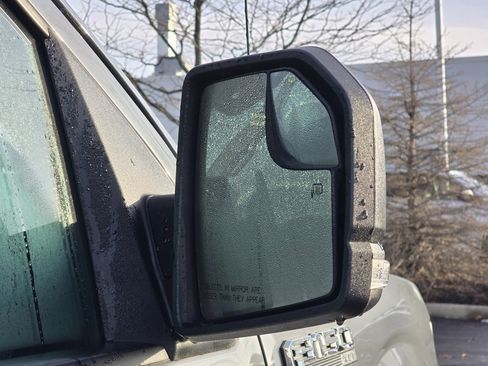 Used 2019 Ford F150 XLT w/ Equipment Group 302A Luxury image 19