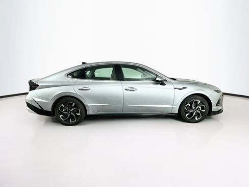 Used 2025 Hyundai Sonata SEL FWD image 10