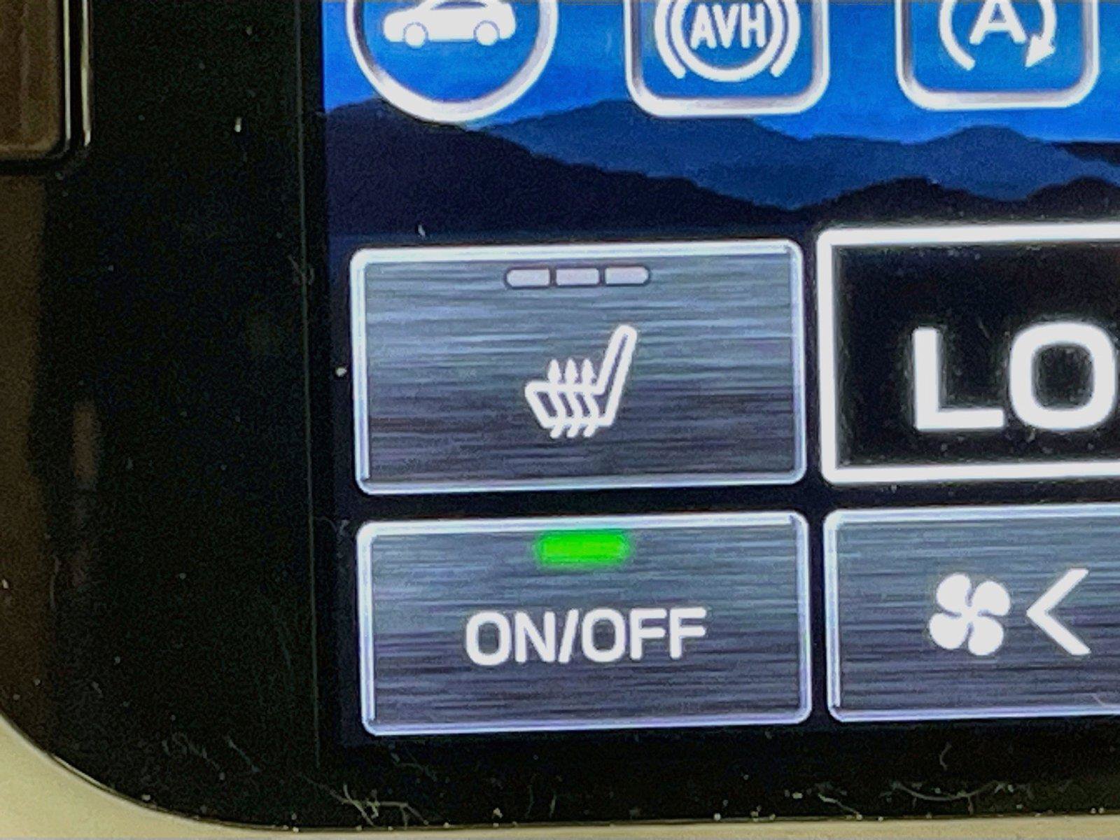 Used 2024 Subaru Outback Premium AWD/4WD image 16