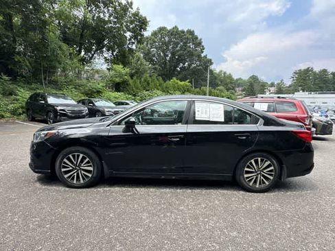 Used 2019 Subaru Legacy 2.5i Premium AWD/4WD image 2