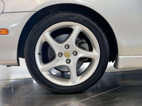 Used 2003 MAZDA MX-5 Miata RWD image 10