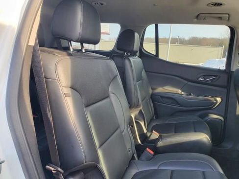 Used 2023 GMC Acadia SLT image 14