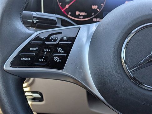 Used 2025 Mercedes-Benz C 300 Sedan image 26