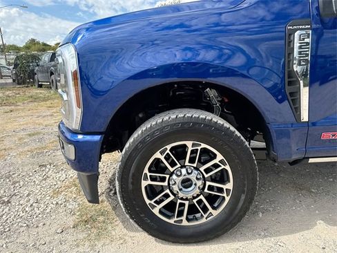 Certified 2026 Ford F250 Platinum w/ Platinum Plus Package image 23