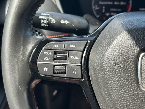 Used 2025 Honda HR-V Sport image 31