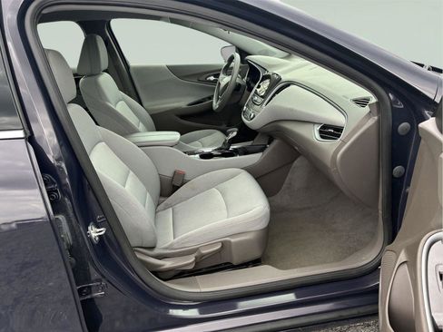 Used 2025 Chevrolet Malibu LT image 14
