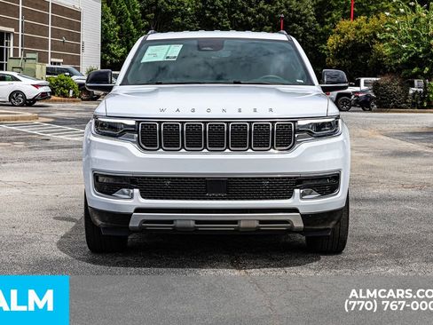 Used 2024 Jeep Wagoneer L Series II w/ Flexible Seating Group image 11