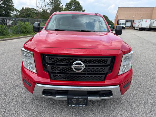 Used 2020 Nissan Titan SV w/ SV Convenience Package AWD/4WD image 2