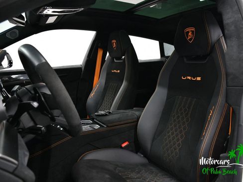 Used 2023 Lamborghini Urus Performante image 53