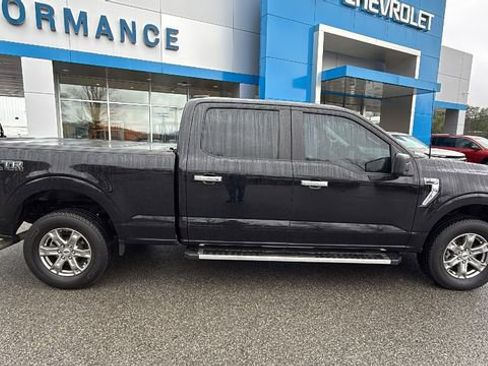 Used 2023 Ford F150 XLT w/ XTR Package AWD/4WD image 3