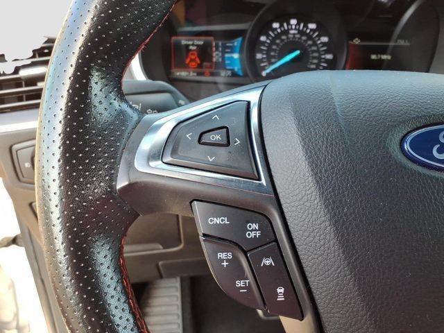 Used 2020 Ford Edge ST-Line FWD image 18