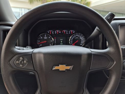 Used 2018 Chevrolet Silverado 1500 Custom w/ Custom Value Package image 22