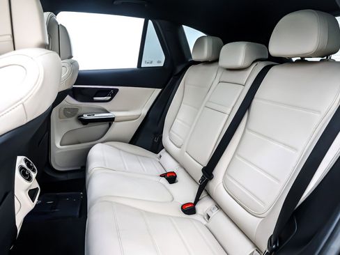 Certified 2024 Mercedes-Benz GLC 300 GLC 300 SUV image 9