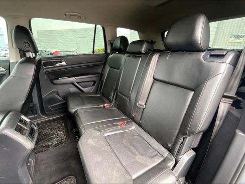 Used 2018 Volkswagen Atlas SE image 19