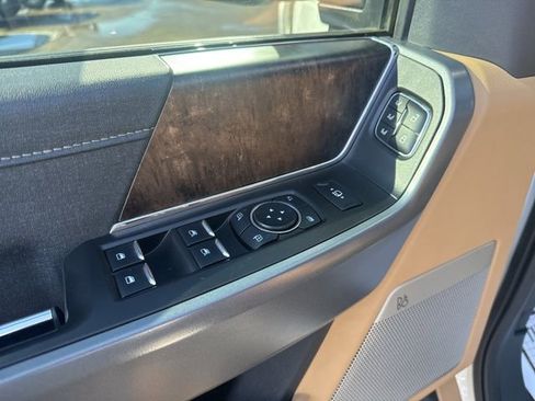 Used 2024 Ford F350 Lariat image 12