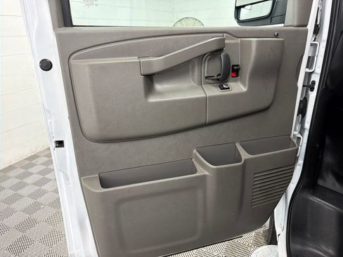 Used 2024 GMC Savana 2500 w/ Driver Convenience Package RWD image 17