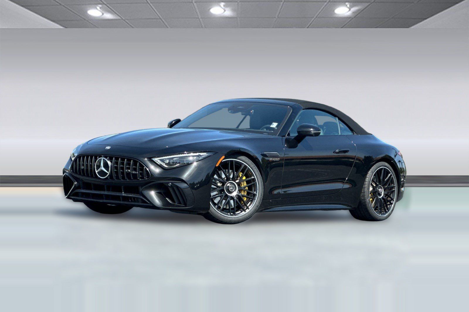 Used 2023 Mercedes-Benz SL 63 AMG 4MATIC image 36