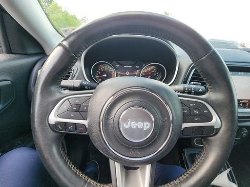 Used 2017 Jeep Compass Limited AWD/4WD image 28
