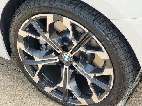 Certified 2025 BMW 330i Sedan w/ Convenience Package RWD image 7