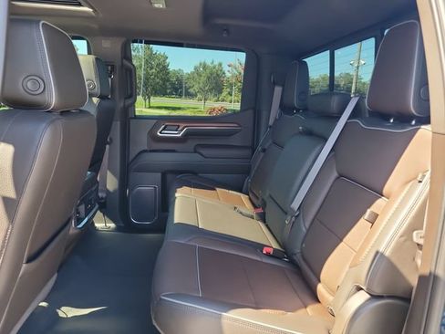 Used 2023 GMC Sierra 1500 Denali w/ Technology Package AWD/4WD image 13