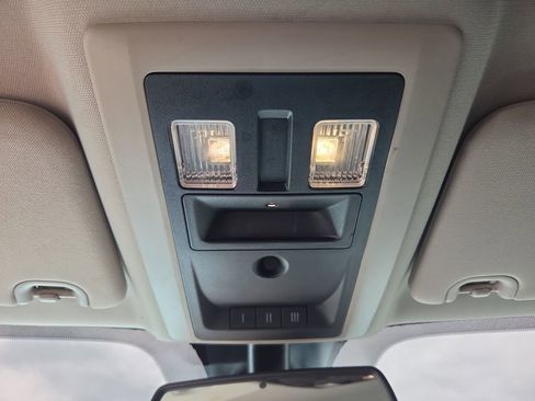 Used 2018 RAM 1500 Sport RWD image 19