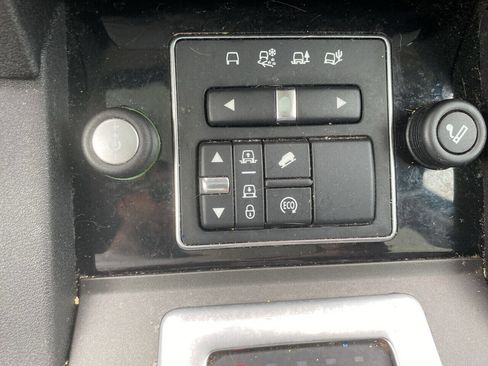 Used 2016 Land Rover LR4 HSE Silver Edition image 28