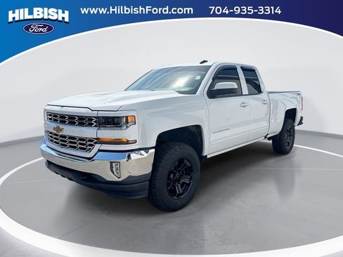 Used 2017 Chevrolet Silverado 1500 LT w/ All Star Edition AWD/4WD image 1