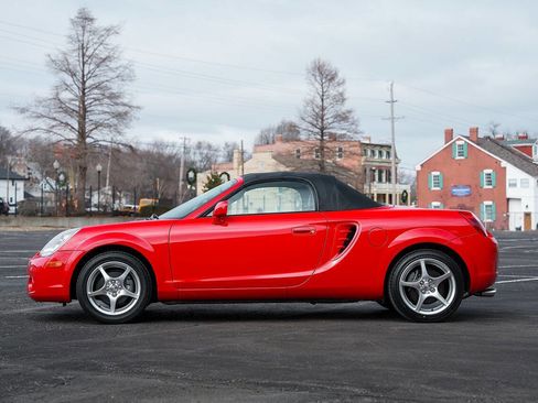 Used 2003 Toyota MR2 image 56