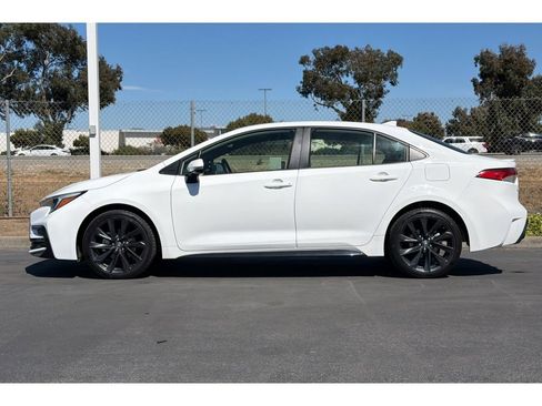 Certified 2026 Toyota Corolla SE FWD image 7