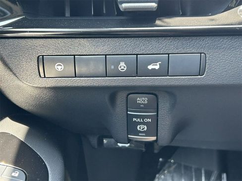 New 2025 Nissan Murano SL image 15